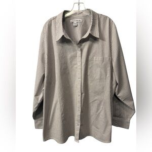 Women’s Amazon Essentials button down stretch Oxford shirt NWT Size 5XL